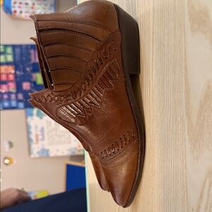 Women's Brown Leather Ankle Booties - Classic Western-Style